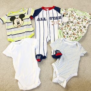 Infant Boys Bundle of Onsies lot of 5